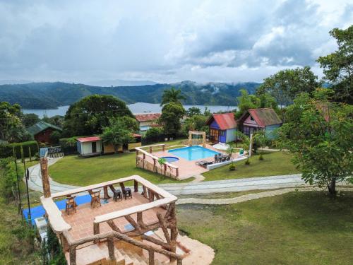 an aerial view of a house with a swimming pool at Cabaña Sol in Calimita