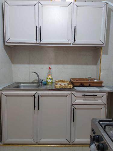 O bucătărie sau chicinetă la Small huose
