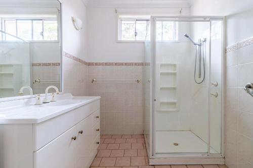 Et badeværelse på Sussex Beach House