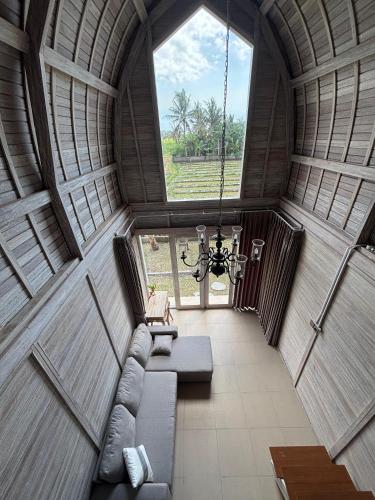 Φωτογραφία από το άλμπουμ του CARROLINE homestay ricefield σε Kapal