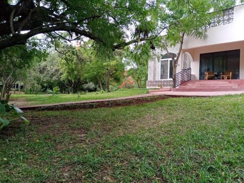 Κήπος έξω από το Bellerive