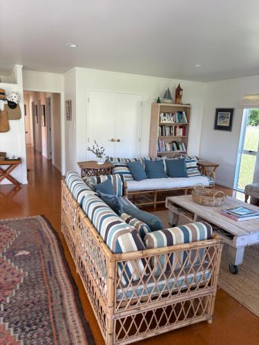 Khu vực ghế ngồi tại hahei bach