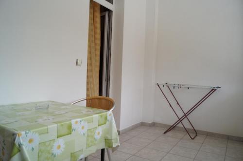 Gallery image of Studio Apartments Marija with private parking in Makarska
