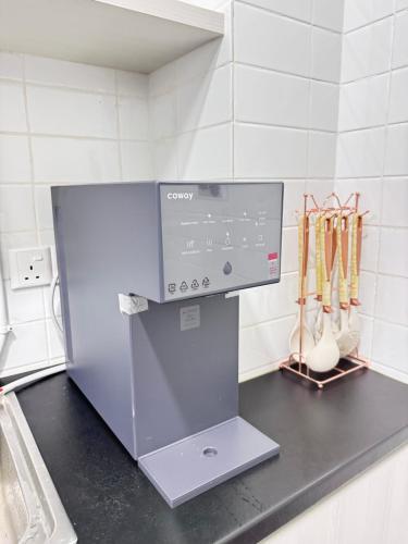 Kuchyň nebo kuchyňský kout v ubytování RTS - L7 L8 ROXY Townhouse Sematan