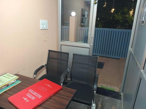 Φωτογραφία από το άλμπουμ του Hotel O Shubham Paradise σε Hasanganj