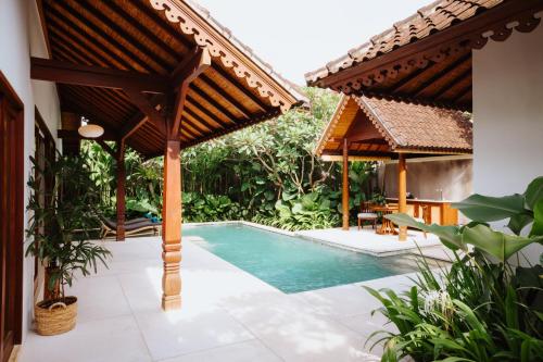 Hồ bơi trong/gần Aria Exclusive Villas & SPA