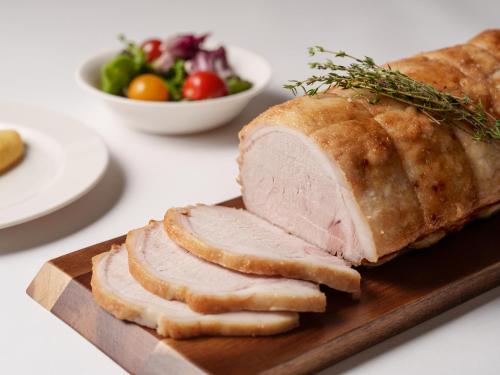 ホテルの敷地内または近くでの食事または食べ物