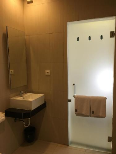 Ένα μπάνιο στο MSquare Palembang