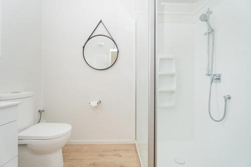 Ένα μπάνιο στο HINE100 - Hinemoa Haven