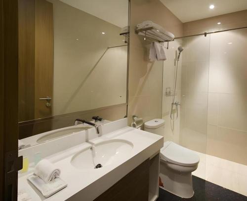 Phòng tắm tại Sawana Suites