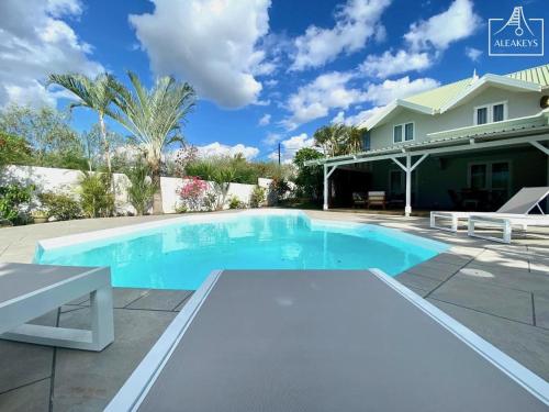 La Caze Villa avec piscine privée, clim et Wi-Fi