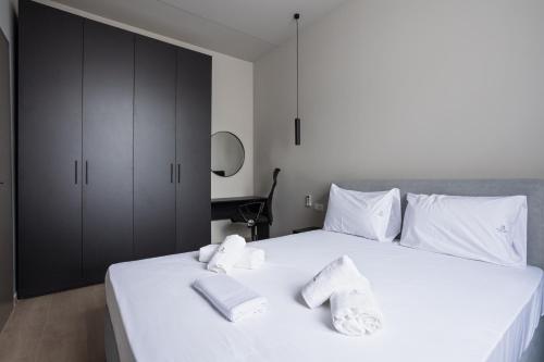 Ellie's Downtown Apartment