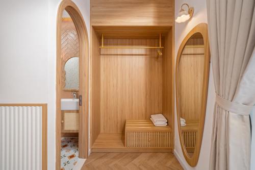 Phòng tắm tại Entire Villa near Han Bridge-Vincom-3 min to beach