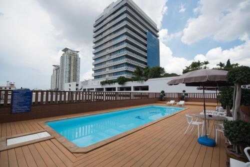 Piscina en o cerca de True Siam Rangnam Hotel