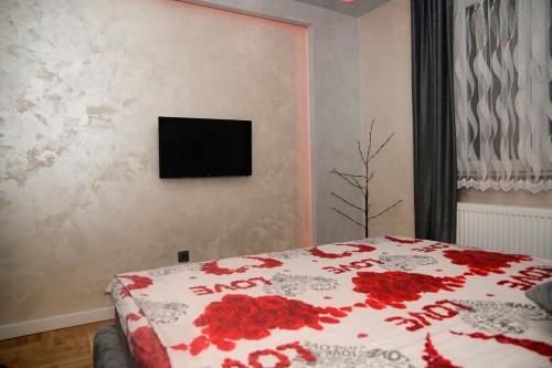 Μια τηλεόραση ή/και κέντρο ψυχαγωγίας στο NelaLux