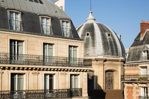 Hotel Lumen Paris Louvre