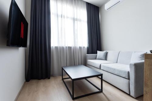 Metropolitan Minimal Loft