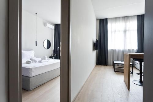 Metropolitan Minimal Loft