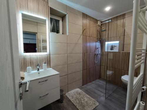 Ένα μπάνιο στο Lugas Apartman