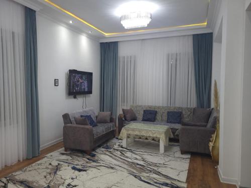 Posezení v ubytování LiveUp Villa in Mardakan