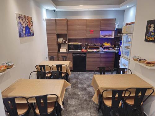 Nhà bếp/bếp nhỏ tại Massilia hôtel