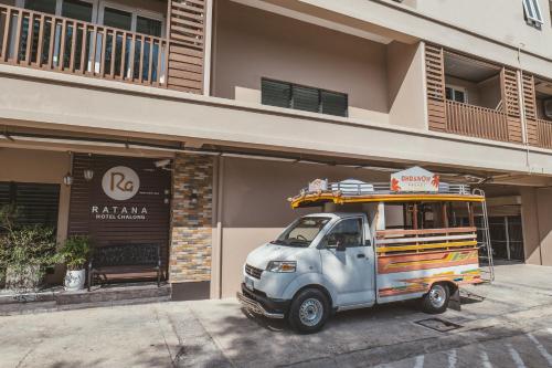 Το κτήριο όπου στεγάζεται  το ξενοδοχείο διαμερισμάτων