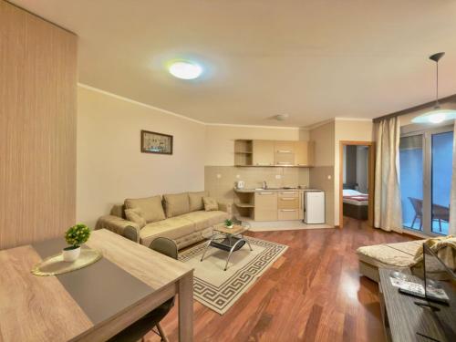 Χώρος καθιστικού στο Beachfront Apartments Oaza 2