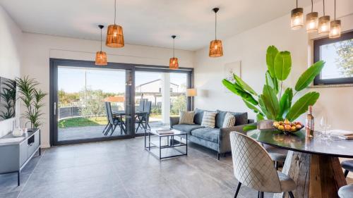 Apartment Adria 2 by Villas Guide