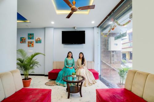 Istumisnurk majutusasutuses FabHotel Mahak Palace