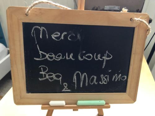 Fotografie z fotogalerie ubytování Studio de charme pour séjour tranquille à deux - Groupama Stadium - LDLC Aréna - Fiducial Astéria - Eurexpo - Aéroport St Exupéry - Base nautique du Grand Large v destinaci Meyzieu