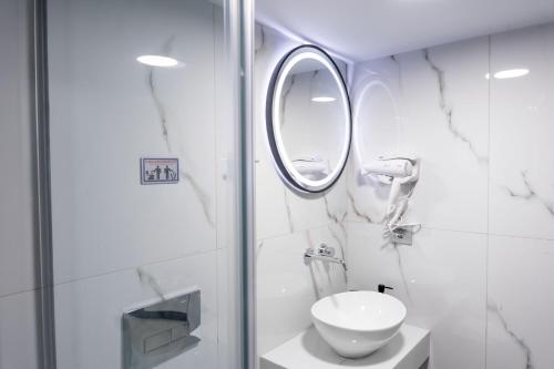 Angel's Suite in the Centre - Manso Suites
