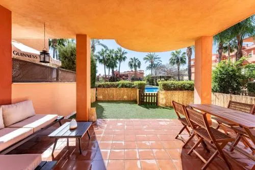 Bajo con acceso directo a la piscina y parking privado en La Reserva de Marbella by Sunny Residences photo 1
