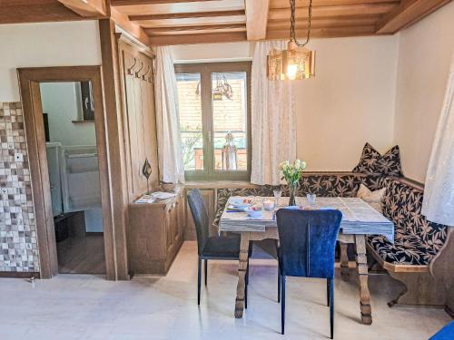 Et opholdsområde på Apartment Appartement 2 by Interhome