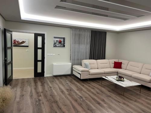 Гостиная зона в Manga Luxury Apartments - 2 Bedrooms