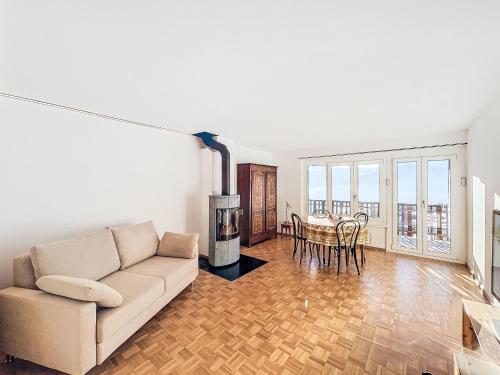 Apartment Elysée 11 by Interhome