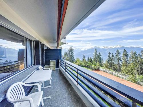 Apartment Cransalpin Apt- 28 - Secteur 1 by Interhome