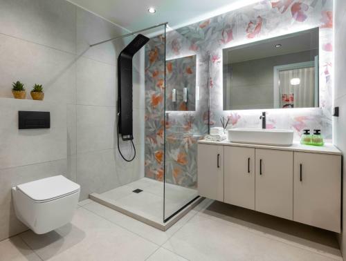 Urban Blush Pangrati by Premium Key