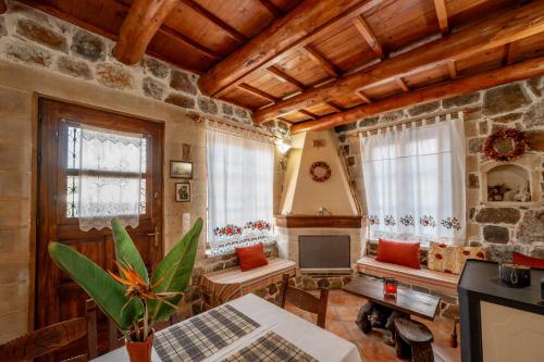 Maria's Serene Countryside Retreat
