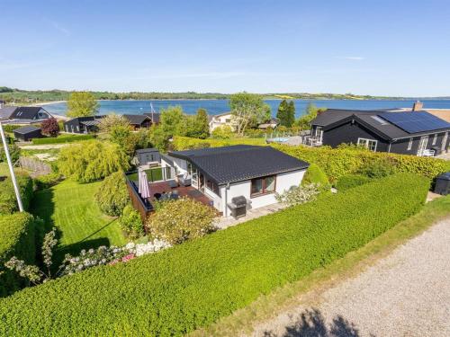 Φυσικό τοπίο κοντά σε αυτή η παραθεριστική κατοικία