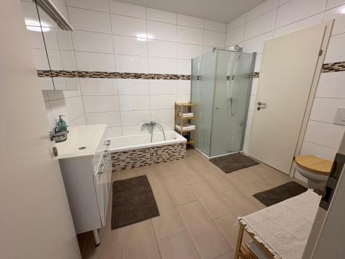 Koupelna v ubytování Naturgartenurlaub in Steffis Ferienwohnungen