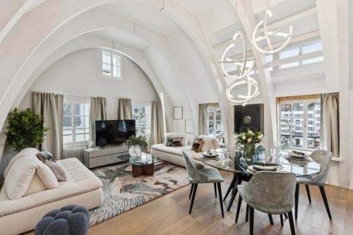 Old Town Diamond Penthouse AC Private Rooftop