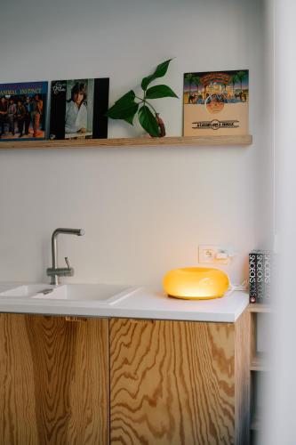 Foto A Place Antwerp - Boutique Suites & Flats - Leeuwenstraat 15 3