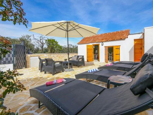 Holiday Home Ambi by Interhome