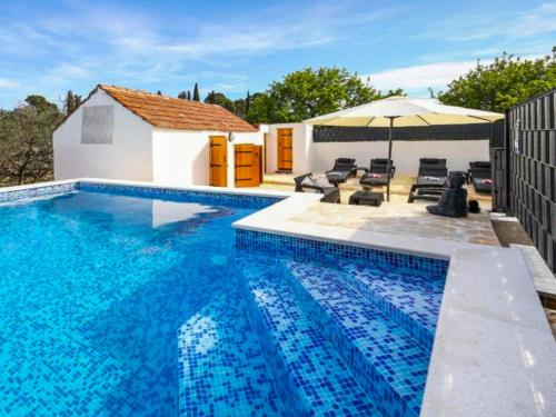 Holiday Home Ambi by Interhome