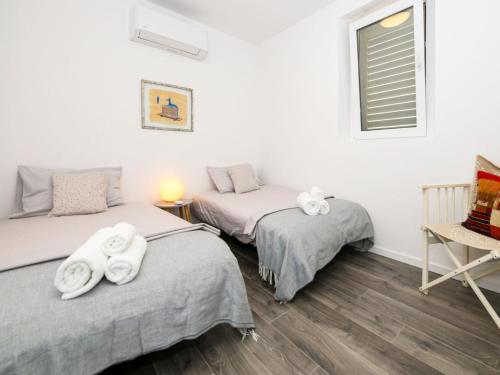 Holiday Home Ambi by Interhome