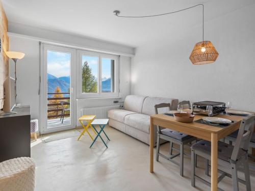 Apartment La Roseraie B 24 by Interhome