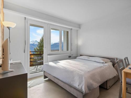 Apartment La Roseraie B 24 by Interhome
