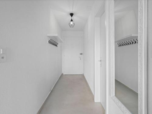 Apartment La Roseraie B 24 by Interhome
