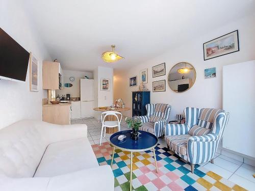 Apartment Les Hauts de Nauzan by Interhome