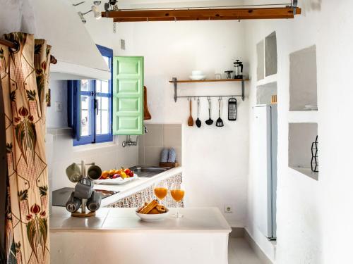 Køkken eller tekøkken på Holiday Home Zacatin by Interhome